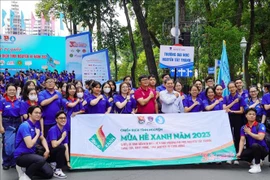 胡志明市超12.5万名青年团员参加2023年暑假志愿者战役