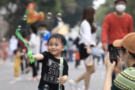 亚洲开发银行呼吁东盟各国提高生活质量 建设强大共同体