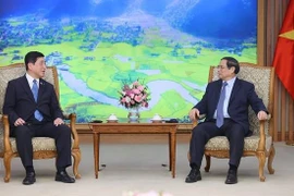 越南政府总理范明政会见日本鹿儿岛县知事盐田康一