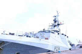 英国皇家海军军舰访问胡志明市