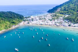 越南坚江省山岛全力营造安全有序的旅游环境