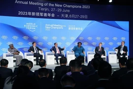 越南政府总理范明政出席天津夏季达沃斯分论坛并发表讲话