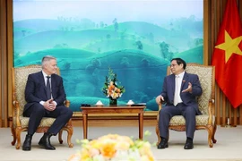 范明政总理会见经济合作与发展组织秘书长