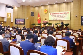 河内市第十六届人民议会第十一次会议开幕