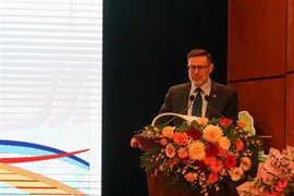 继续加强越澳友好团结关系