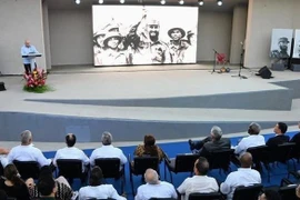 古巴国家主席主持菲德尔·卡斯特罗首次访问越南50周年庆典活动