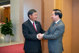越老两国国会不断加强互信和团结