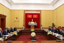 越南与巴勒斯坦加强预防打击犯罪合作
