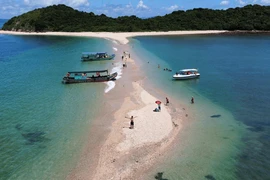 越南广宁省姑苏海岛旅游因其特色产品而深受游客欢迎