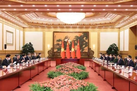 越南政府总理范明政与中国国务院总理李强举行会谈