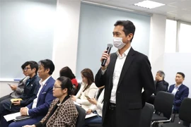 海防市与日本企业进行对话 