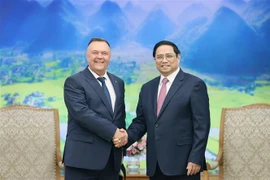 越南政府总理范明政会见国际货运代理协会联合会主席