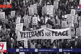 美国人录制1975年后的越南记录片首映
