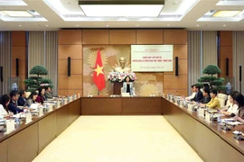 越日友好议员小组第四次会议在河内举行
