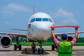 越捷航空正式开通广宁至芹苴航线