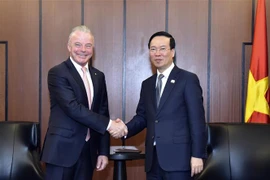 越南国家主席武文赏会见美国波音、苹果集团领导人