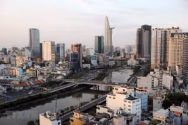 胡志明市出口加工区和工业园区引进的投资资金增长21%以上