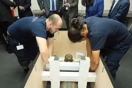 越南接收一尊珍贵的杜尔加女神青铜雕像