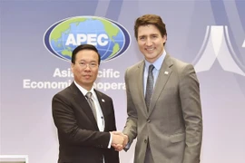 越南国家主席武文赏分别会见加拿大总理和文莱达鲁萨兰国苏丹