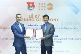 促进越南胡志明共青团中央与联合国人口基金驻越南代表处的合作