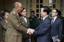 越南国家主席武文赏会见古巴革命武装力量部副部长兼总参谋长