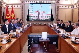 越南胡志明市与荷兰加强垃圾处理领域的合作