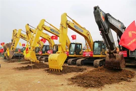全力推动北南高速公路12个子项目施工进度