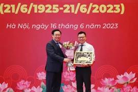 国会主席王廷惠：新闻媒体不断发展壮大 扮演好党、国家和人民之间的桥梁纽带作用
