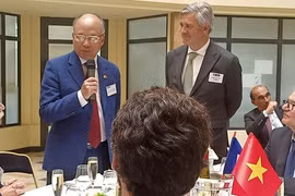 法国莫尔比昂省希望与越南促进海洋经济的合作