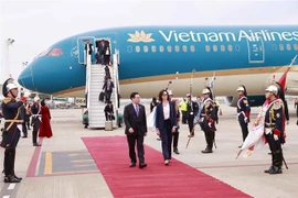 越南国会主席王廷惠开始对阿根廷共和国进行正式访问