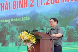 政府总理范明政出席太平2号煤炭火力发电厂落成仪式