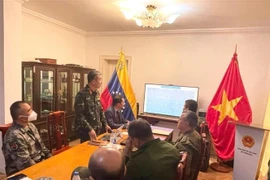 越南外交和国防政策宣讲会在委内瑞拉举行