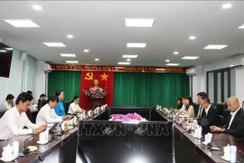 日本企业高度评价越南永隆省的投资环境