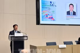 越南工贸部部长阮鸿延出席东南亚论坛和越南座谈会