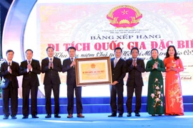 广宁省姑苏岛胡志明主席纪念区国家级特殊遗迹证书授证仪式举行