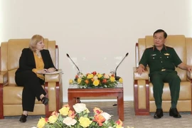 美国继续与越南合作 支持越南克服战争后果
