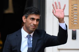 越南政府总理范明政致电祝贺英国新任首相里希·苏纳克
