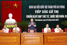 国会主席王廷惠在海防市开展接触选民活动