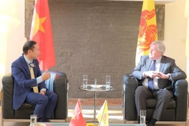 越南加强与比利时瓦隆大区议会的合作关系