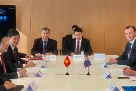 越共代表团对新西兰进行访问