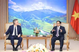 越南政府总理范明政会见美国AES电力公司副总裁