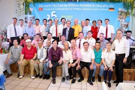 越德劳务合作35周年之烙印