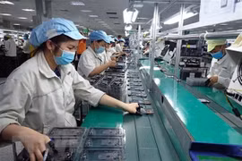 照顾劳动者生活 发展人力资源