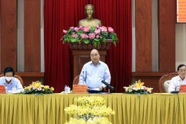 越南国家主席阮春福：调动前江省集体经济发展合力