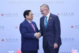 越南政府总理范明政会见澳大利亚总理安东尼·艾博年
