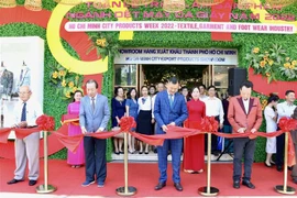 2022年纺织品服装及鞋类会展周吸引400多家企业参展