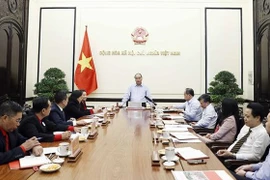  国家主席阮春福：动员各种资源 保障困难群众过好年