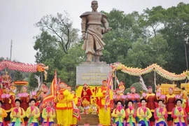 广宁省翁门祠庙会即将开场