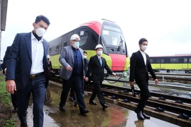 河内市确保城铁三号线呠——河内站路段项目的进度