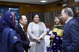庆祝越南与巴基斯坦建交50周年友好见面会在河内举行